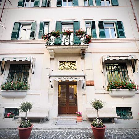 Monte Marsicano Hotel Pescasseroli Eksteriør billede