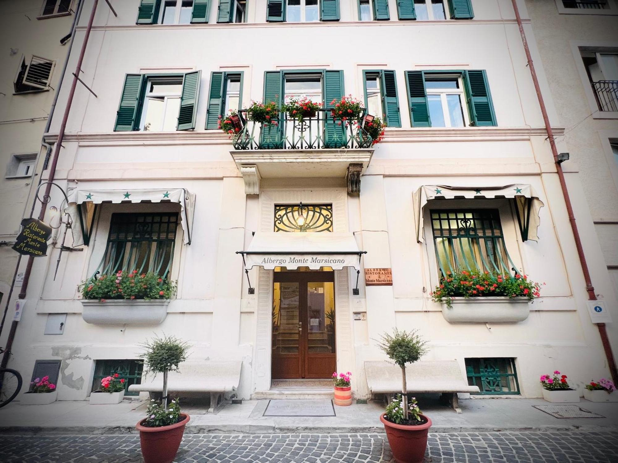 Monte Marsicano Hotel Pescasseroli Eksteriør billede